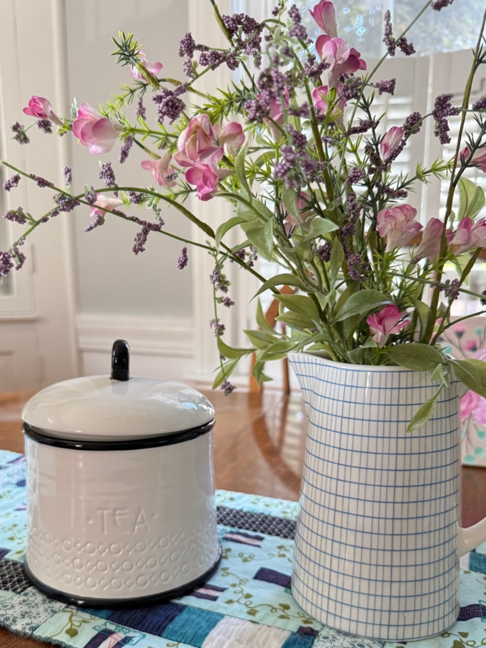 Ceramic Tea Canister - Picture 2 of 13